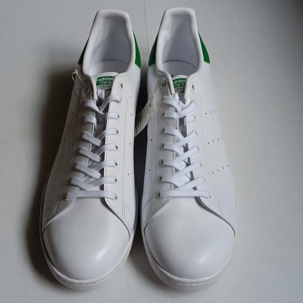 ADIDAS GREEN & WHIRE STAN SMITH